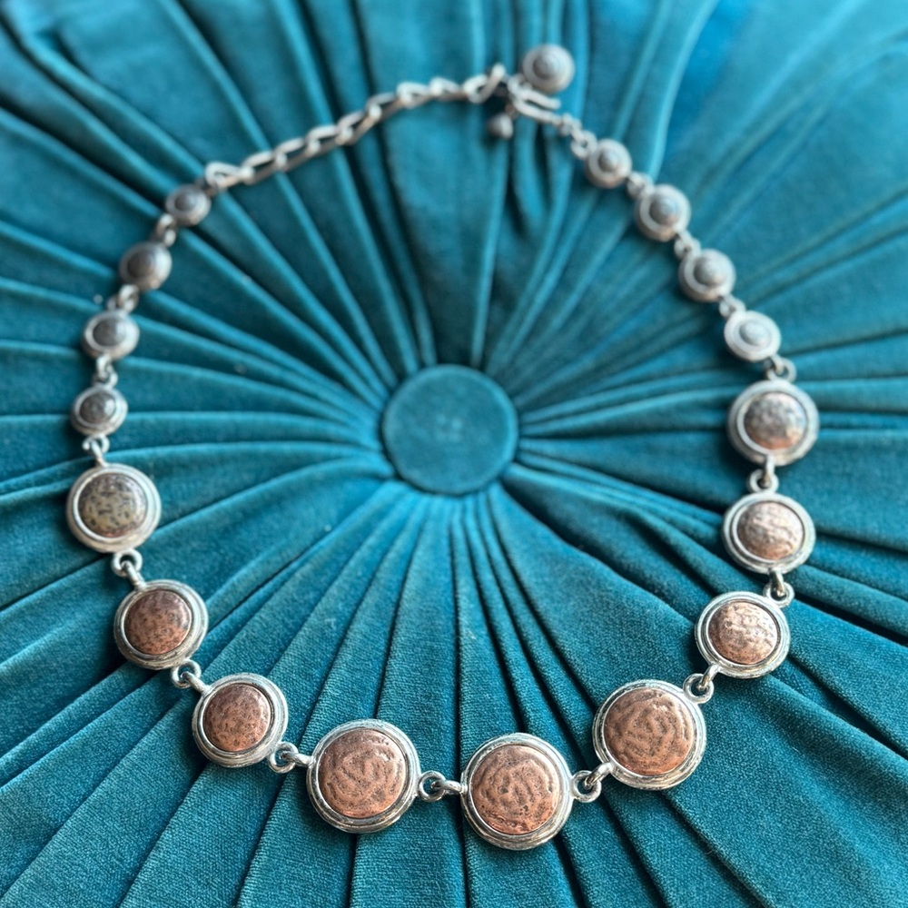 LCi Vintage two tone becklace